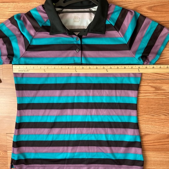 Oakley Top - Picture 2 of 5